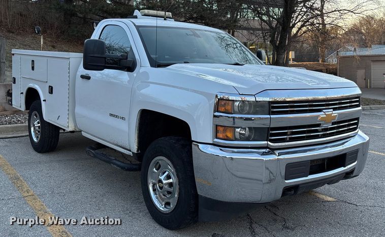 image for item FB3472 2015 Chevrolet Silverado utility bed pickup truck