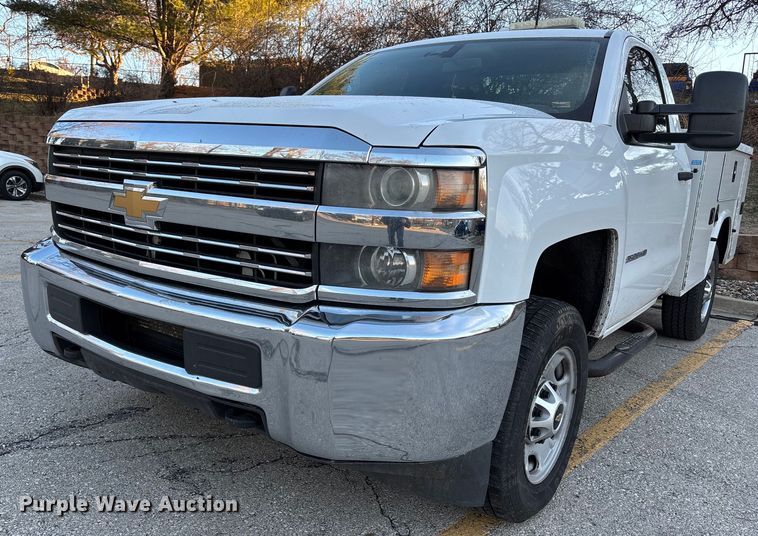 image for item FB3472 2015 Chevrolet Silverado utility bed pickup truck