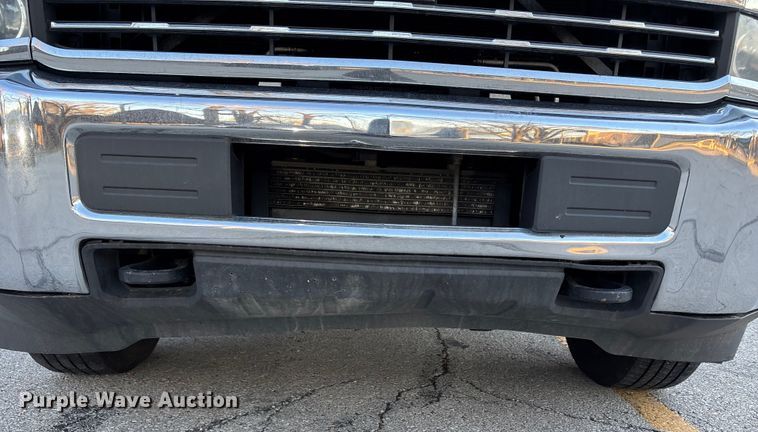 image for item FB3472 2015 Chevrolet Silverado utility bed pickup truck