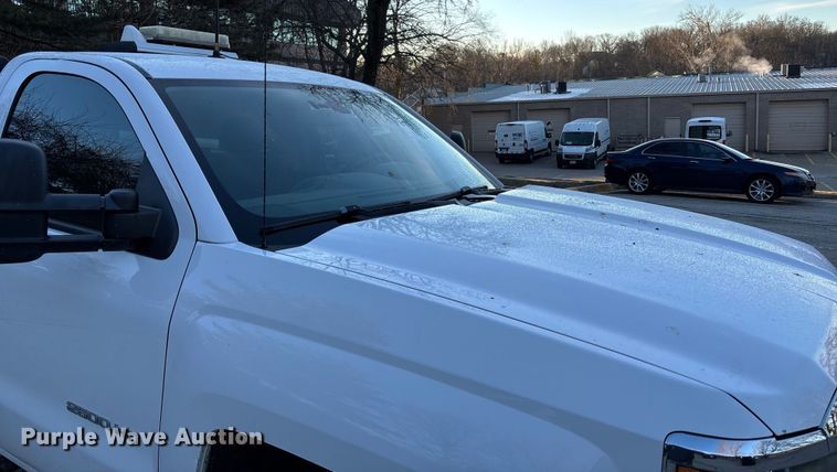 image for item FB3472 2015 Chevrolet Silverado utility bed pickup truck