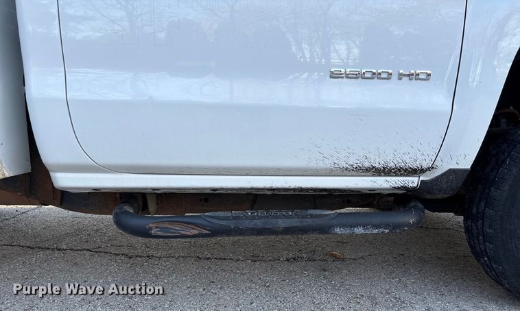 image for item FB3472 2015 Chevrolet Silverado utility bed pickup truck