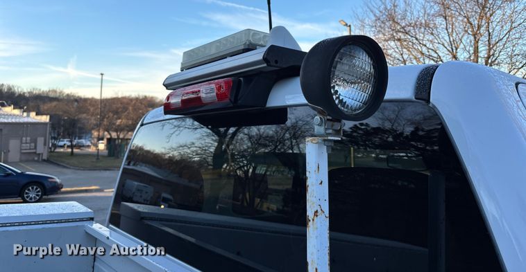 image for item FB3472 2015 Chevrolet Silverado utility bed pickup truck