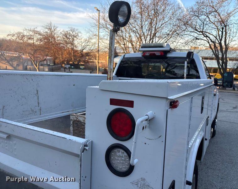 image for item FB3472 2015 Chevrolet Silverado utility bed pickup truck