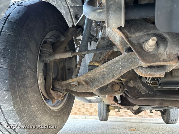 image for item FB3472 2015 Chevrolet Silverado utility bed pickup truck