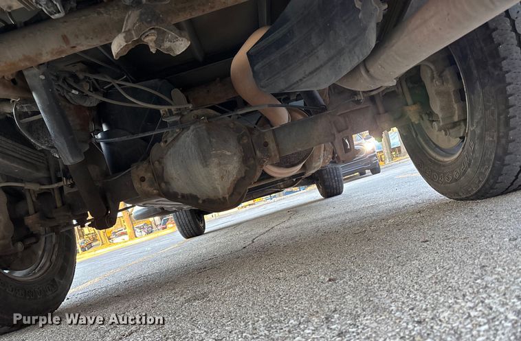 image for item FB3472 2015 Chevrolet Silverado utility bed pickup truck