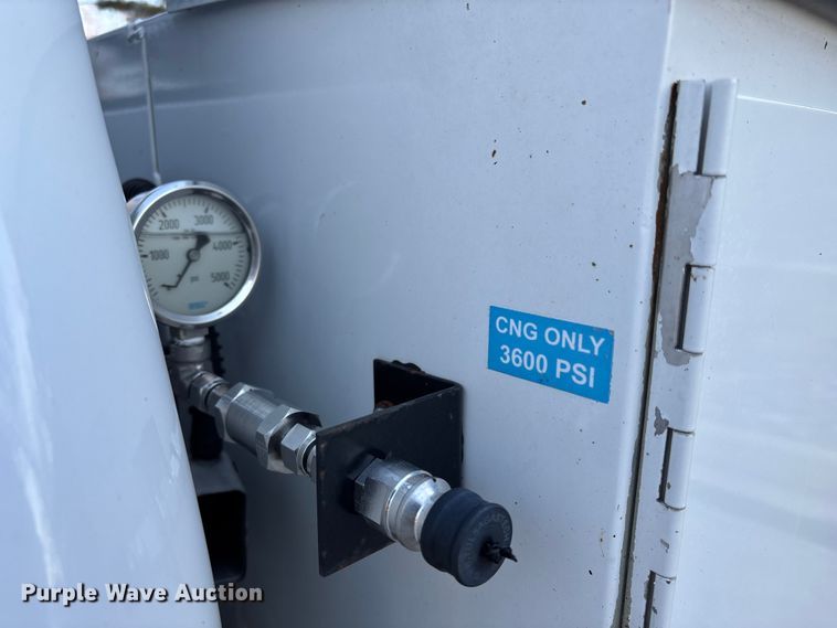 image for item FB3472 2015 Chevrolet Silverado utility bed pickup truck