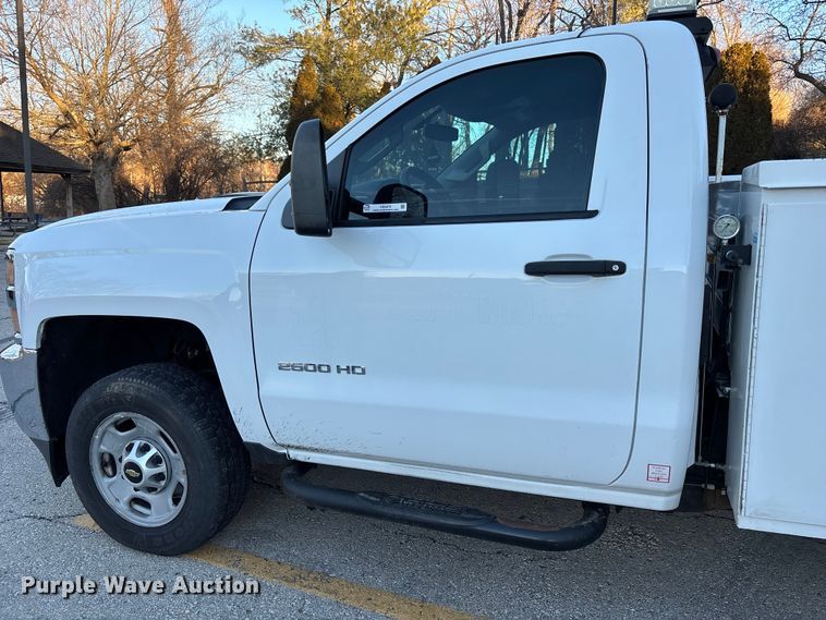 image for item FB3472 2015 Chevrolet Silverado utility bed pickup truck