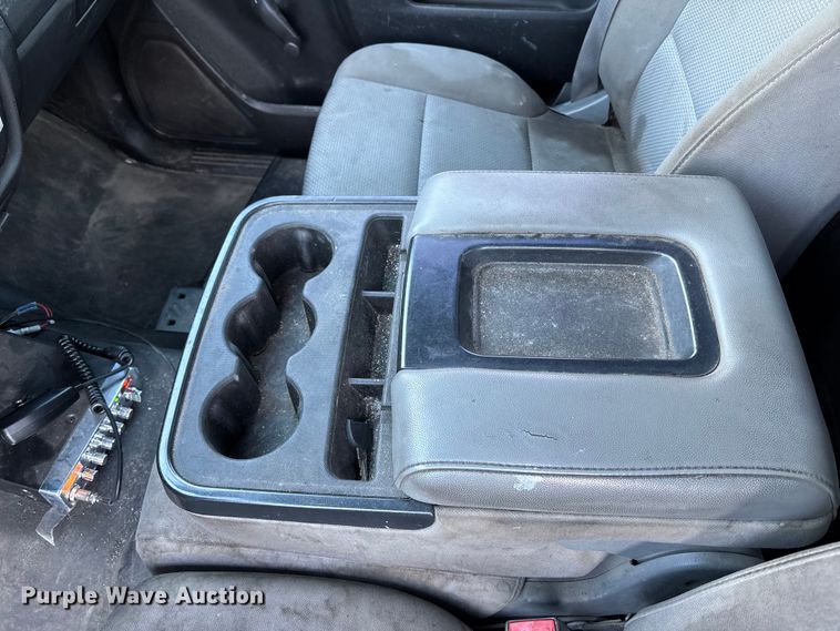 image for item FB3472 2015 Chevrolet Silverado utility bed pickup truck