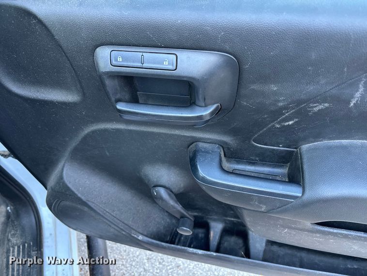 image for item FB3472 2015 Chevrolet Silverado utility bed pickup truck