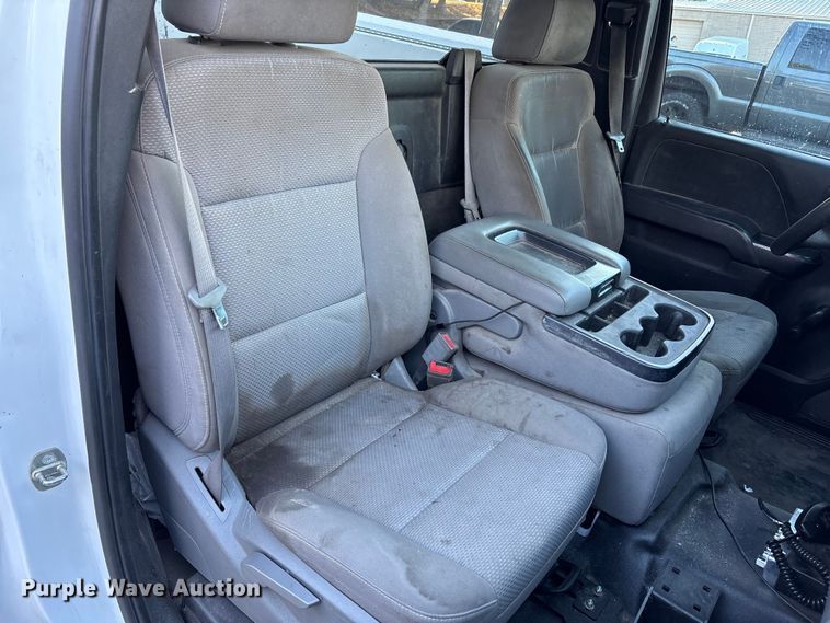 image for item FB3472 2015 Chevrolet Silverado utility bed pickup truck