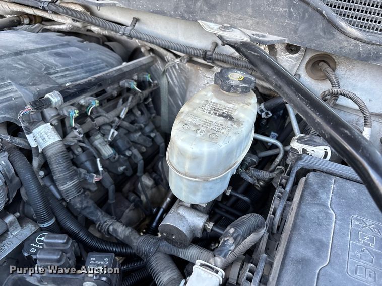 image for item FB3472 2015 Chevrolet Silverado utility bed pickup truck