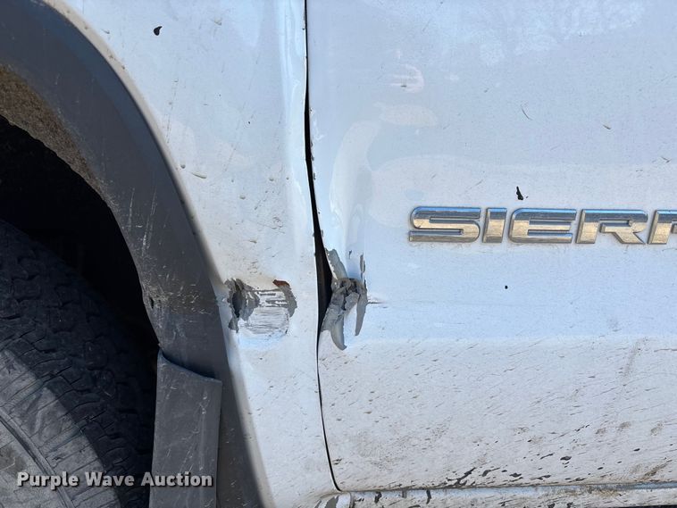 image for item FB3478 2015 GMC Sierra 1500 Crew Cab pickup truck