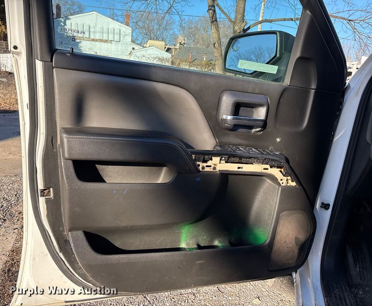 image for item FB3478 2015 GMC Sierra 1500 Crew Cab pickup truck