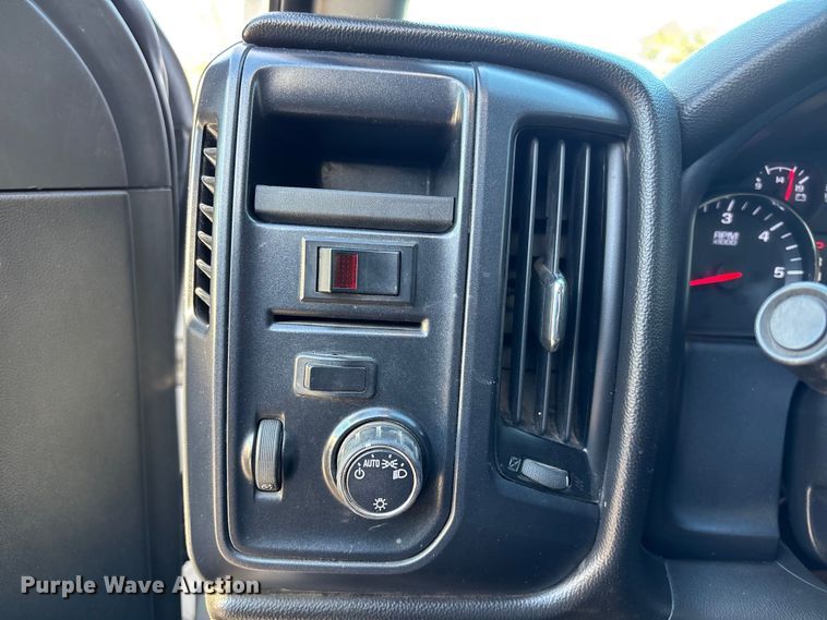 image for item FB3478 2015 GMC Sierra 1500 Crew Cab pickup truck