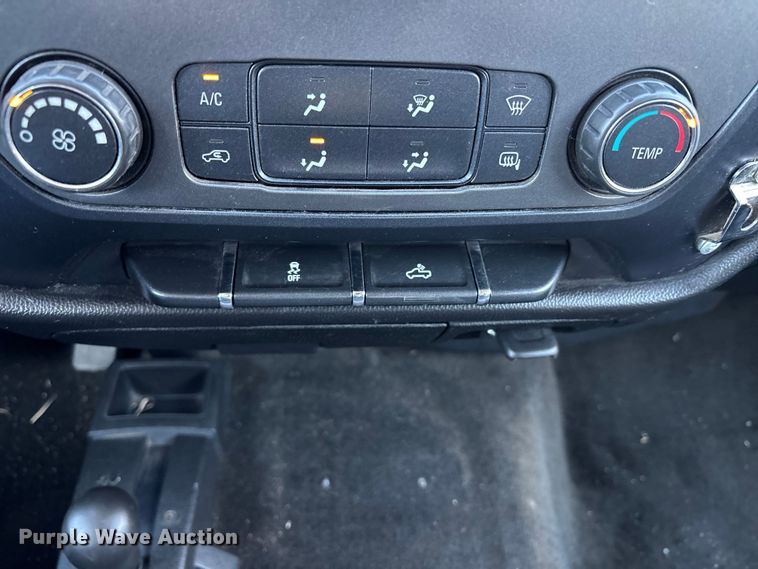 image for item FB3478 2015 GMC Sierra 1500 Crew Cab pickup truck