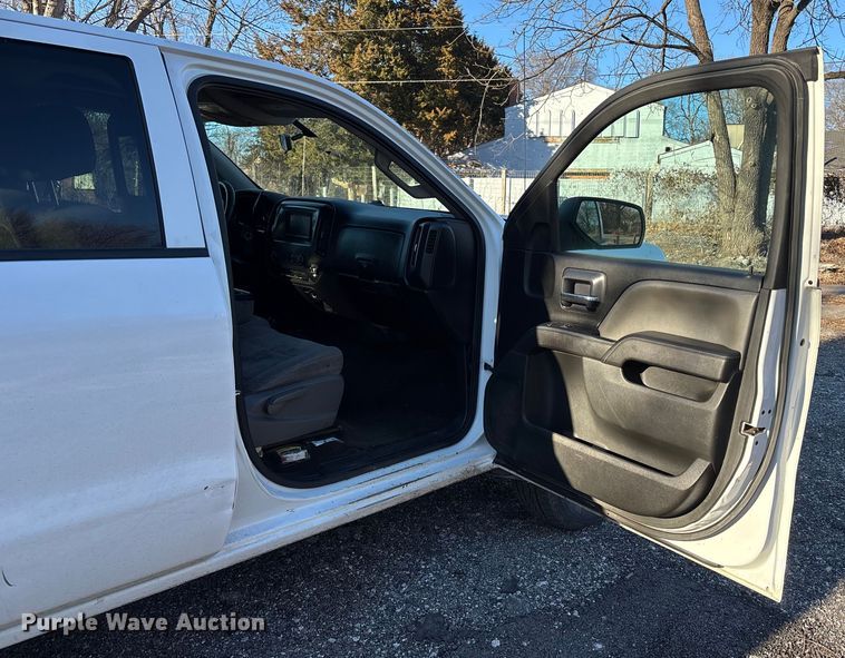 image for item FB3478 2015 GMC Sierra 1500 Crew Cab pickup truck