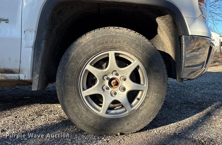 image for item FB3478 2015 GMC Sierra 1500 Crew Cab pickup truck