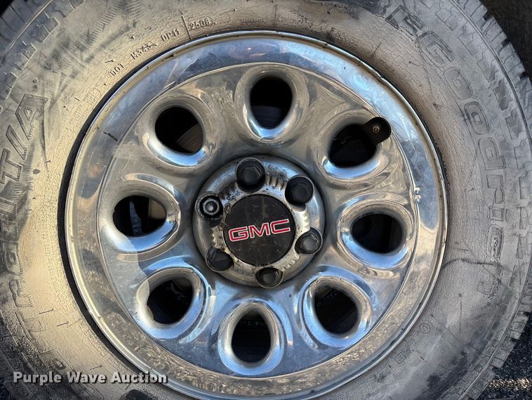 image for item FB3478 2015 GMC Sierra 1500 Crew Cab pickup truck