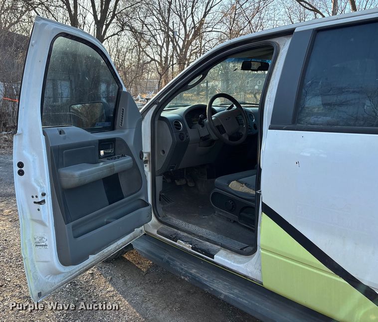 image for item FB3479 2007 Ford F150 Crew Cab pickup truck