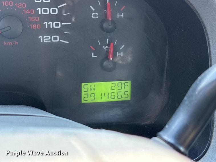 image for item FB3479 2007 Ford F150 Crew Cab pickup truck