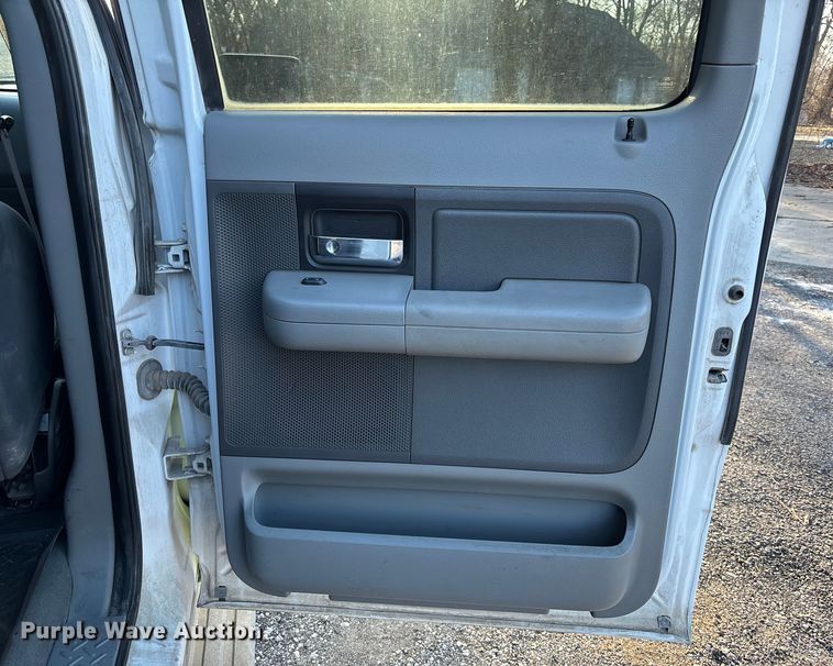 image for item FB3479 2007 Ford F150 Crew Cab pickup truck