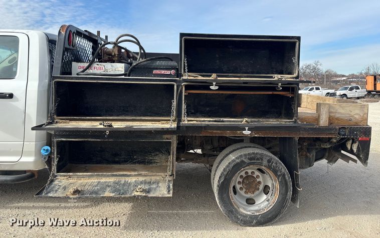 image for item FB3486 2012 Dodge Ram 5500 flatbed truck