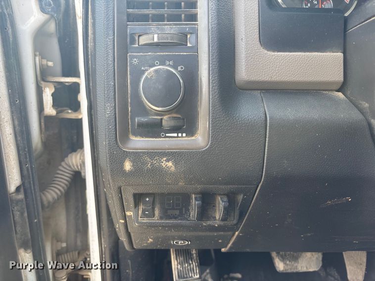 image for item FB3486 2012 Dodge Ram 5500 flatbed truck