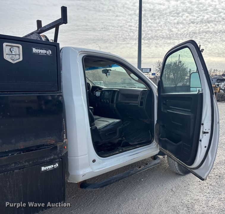 image for item FB3486 2012 Dodge Ram 5500 flatbed truck