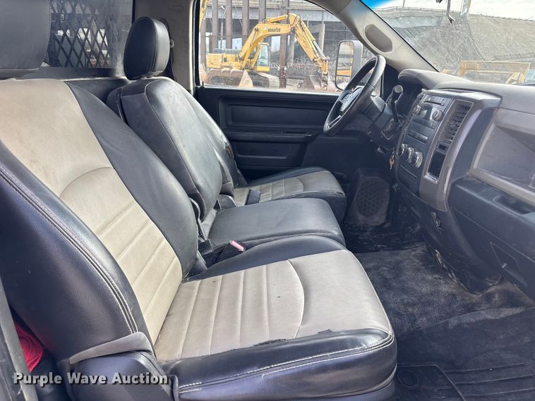 image for item FB3486 2012 Dodge Ram 5500 flatbed truck