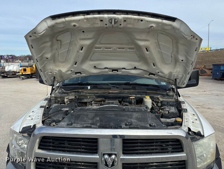 image for item FB3486 2012 Dodge Ram 5500 flatbed truck