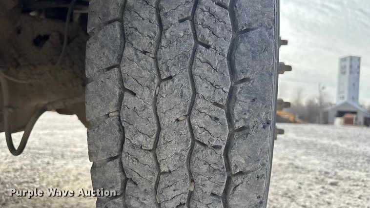 image for item FB3486 2012 Dodge Ram 5500 flatbed truck