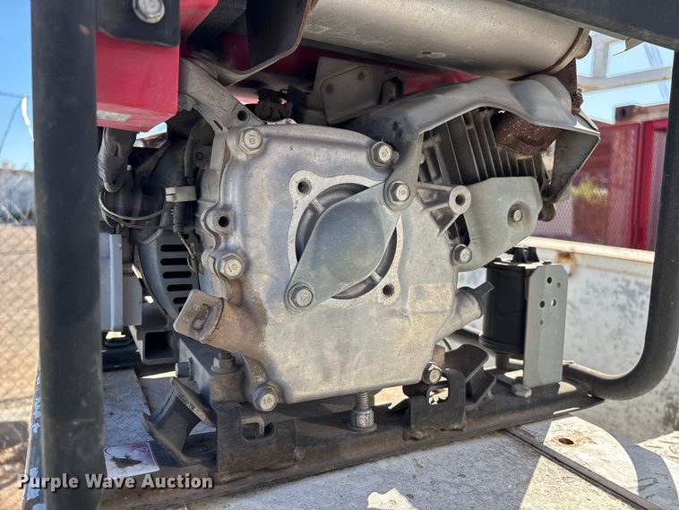 image for item FB5478 2012 Ford F250 Super Duty utility bed pickup truck