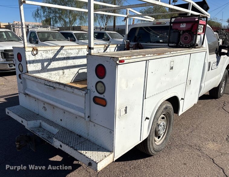 image for item FB5478 2012 Ford F250 Super Duty utility bed pickup truck