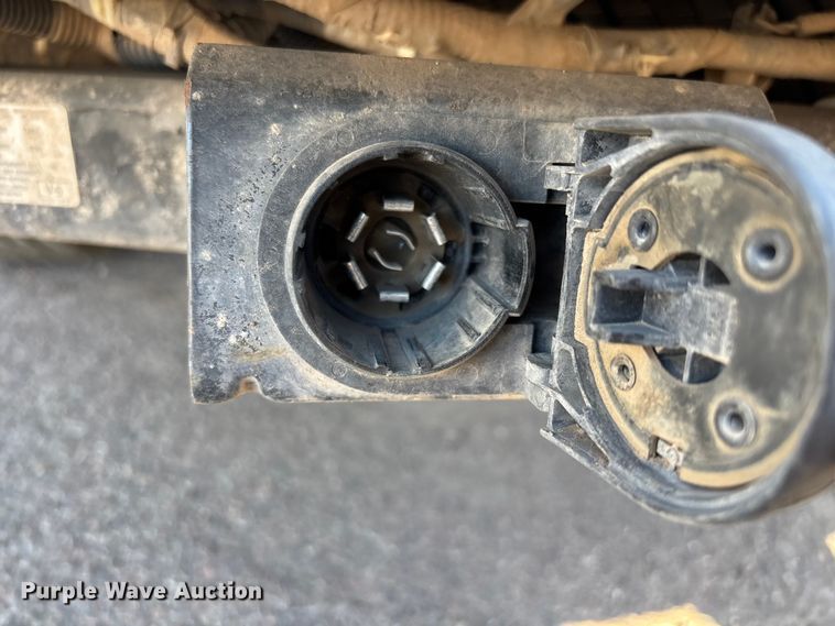 image for item FB5478 2012 Ford F250 Super Duty utility bed pickup truck