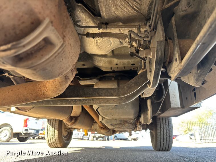 image for item FB5478 2012 Ford F250 Super Duty utility bed pickup truck