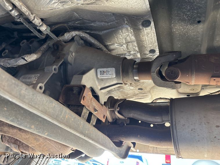 image for item FB5478 2012 Ford F250 Super Duty utility bed pickup truck