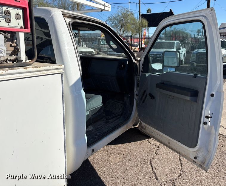 image for item FB5478 2012 Ford F250 Super Duty utility bed pickup truck