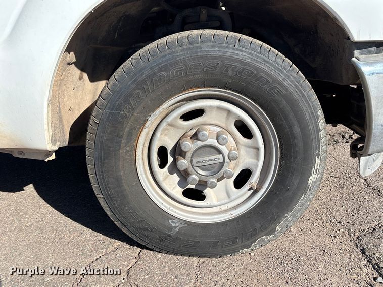 image for item FB5478 2012 Ford F250 Super Duty utility bed pickup truck