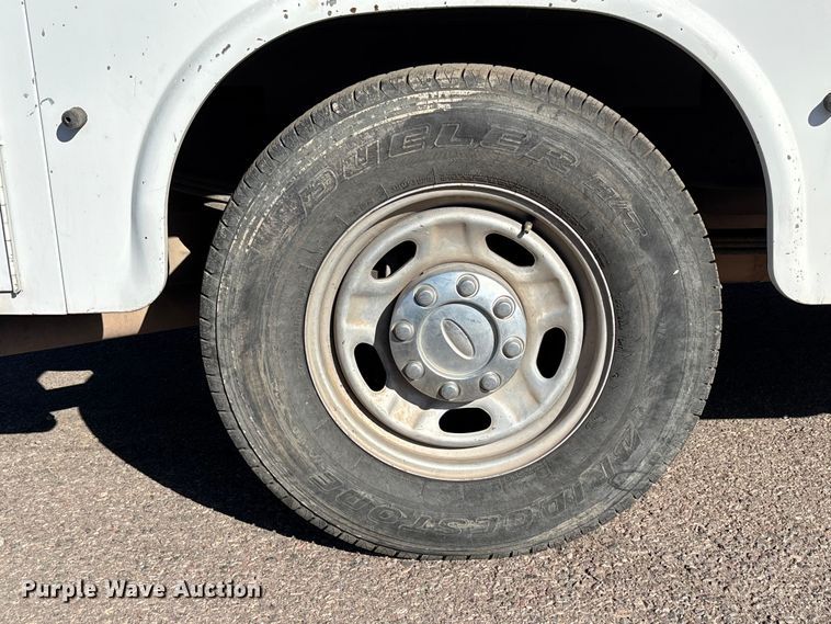 image for item FB5478 2012 Ford F250 Super Duty utility bed pickup truck