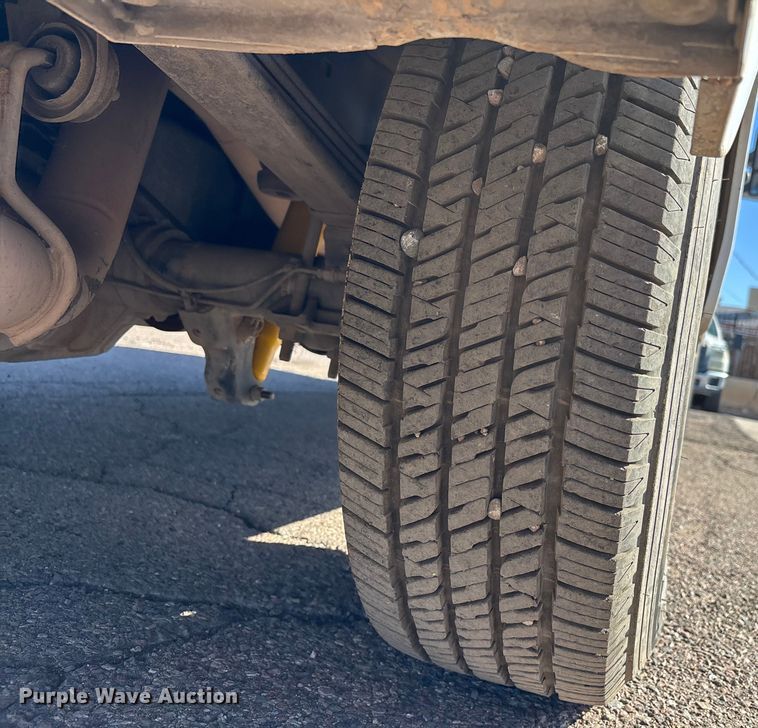 image for item FB5478 2012 Ford F250 Super Duty utility bed pickup truck