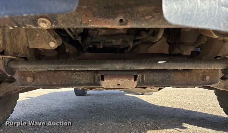 image for item FG0014 2007 Chevrolet Silverado 2500HD flatbed pickup truck