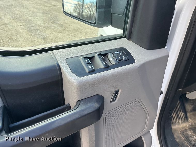 image for item FG0015 2018 Ford F150 Ext. Cab pickup truck