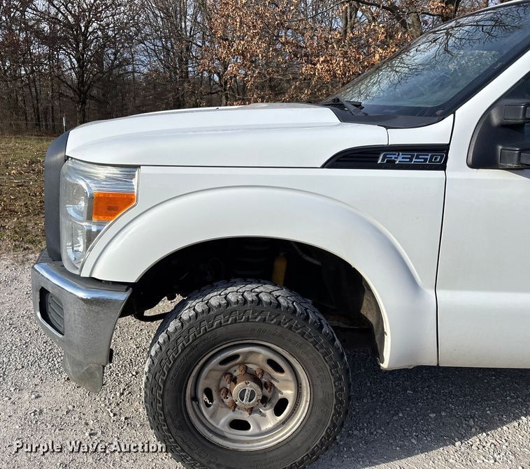 image for item FG0022 2012 Ford F350 Super Duty Crew Cab pickup truck