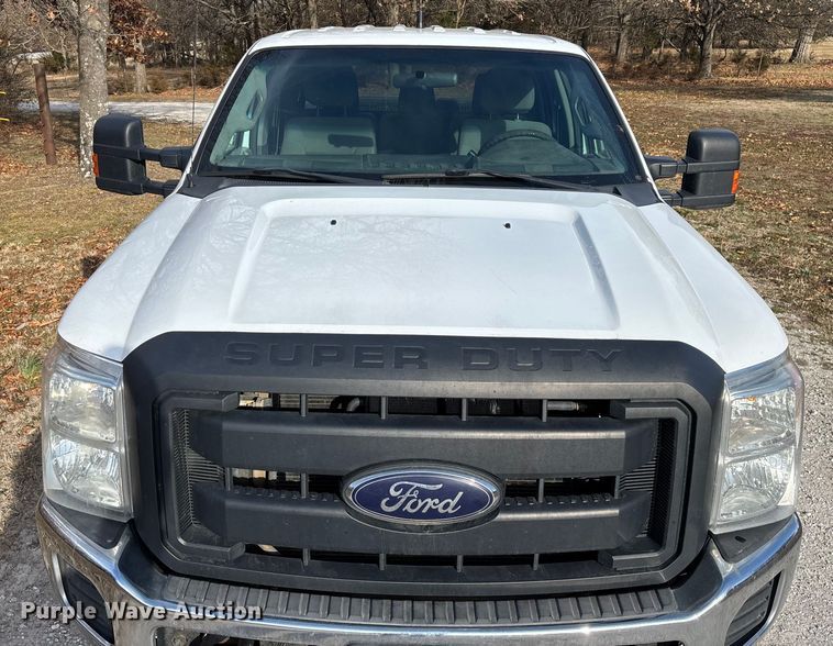 image for item FG0022 2012 Ford F350 Super Duty Crew Cab pickup truck