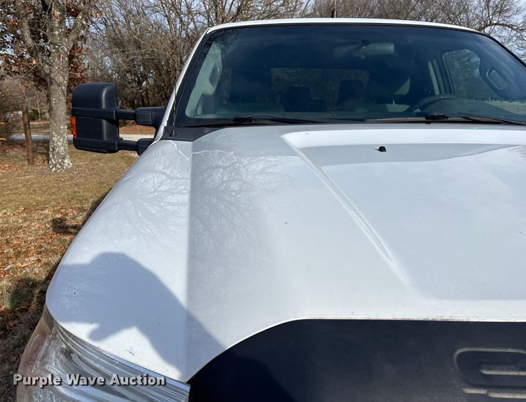 image for item FG0022 2012 Ford F350 Super Duty Crew Cab pickup truck