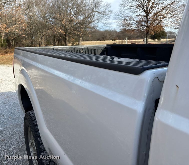 image for item FG0022 2012 Ford F350 Super Duty Crew Cab pickup truck