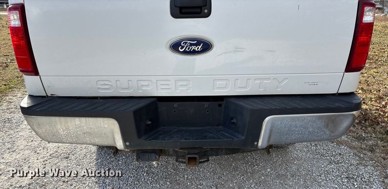 image for item FG0022 2012 Ford F350 Super Duty Crew Cab pickup truck