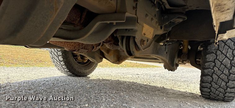 image for item FG0022 2012 Ford F350 Super Duty Crew Cab pickup truck