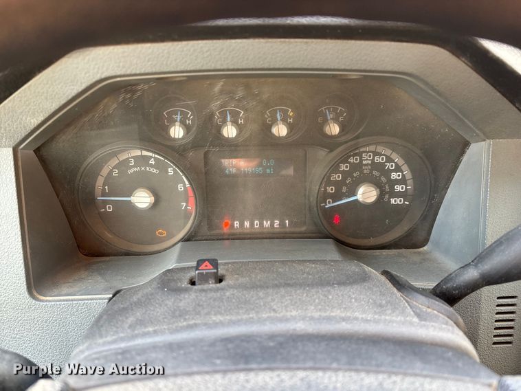 image for item FG0022 2012 Ford F350 Super Duty Crew Cab pickup truck