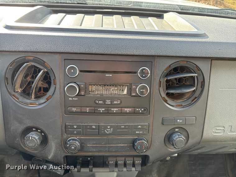 image for item FG0022 2012 Ford F350 Super Duty Crew Cab pickup truck